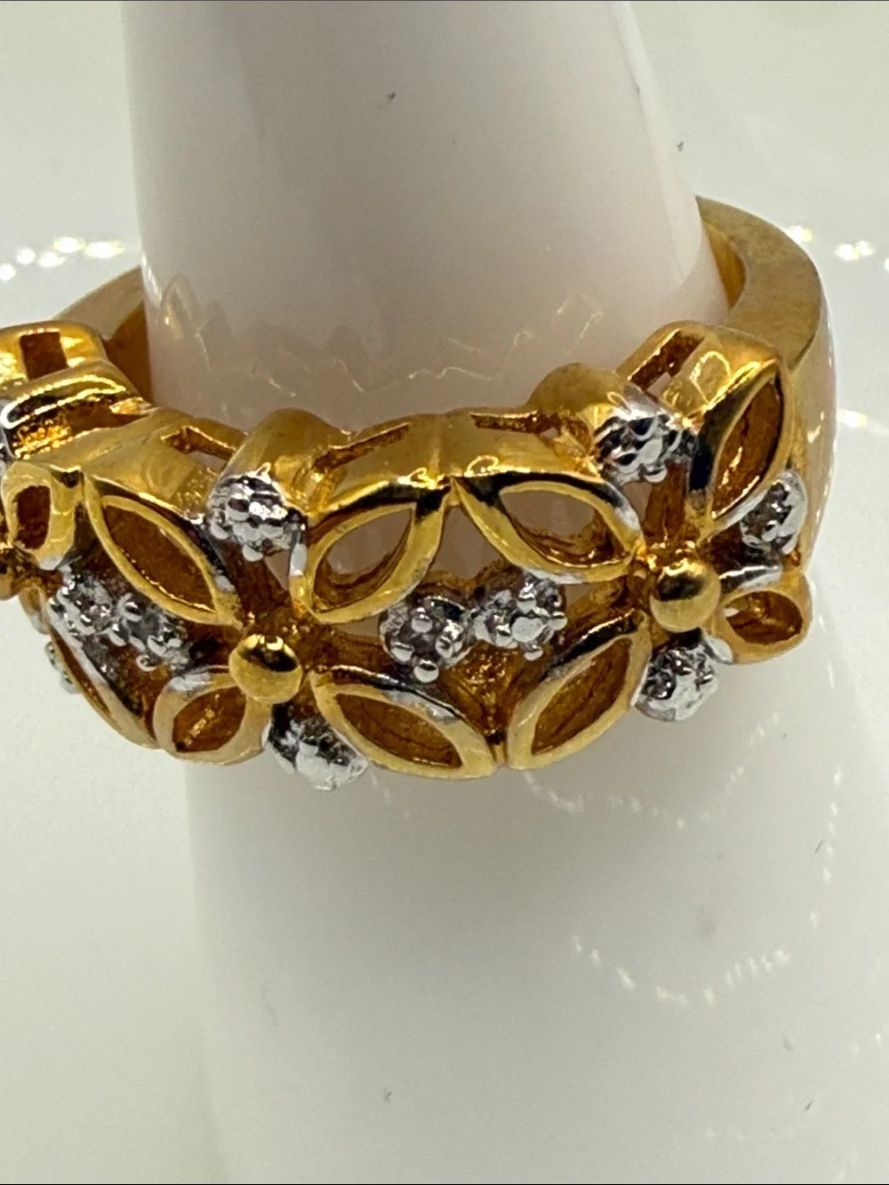 Vintage Gold plated brass diamond open work Floral Band Ring Silver tone Accents
